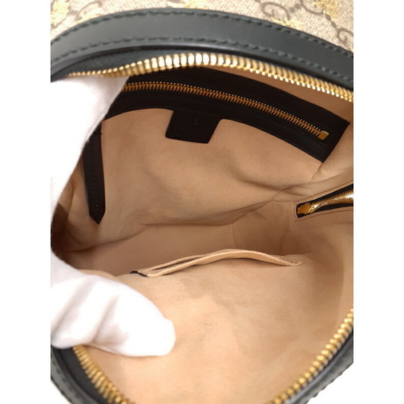 Gucci GG Supreme Bee Backpack - Picture 3 of 9